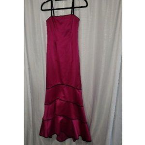 Zum Zum Niki Livas Fuchsia Mermaid gown SZ: 3-4